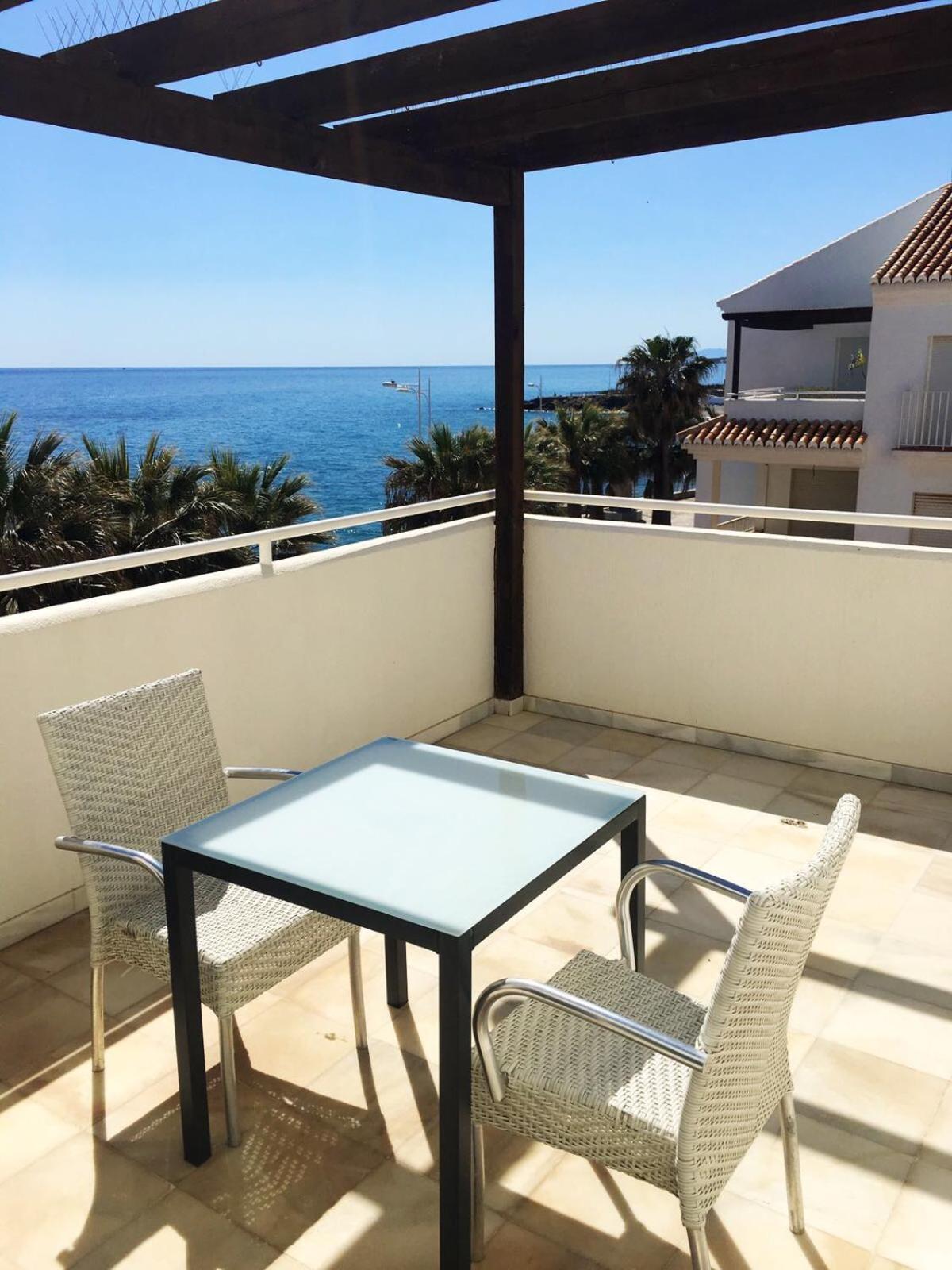 Fuentes De Nerja Lägenhet Exteriör bild